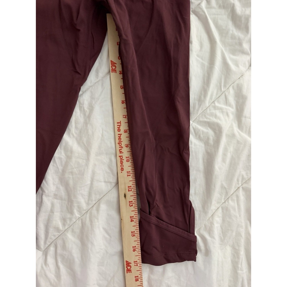 Gymshark Women's Berry Studio cropped Leggings Crossover Size Small - Picture 6 of 8